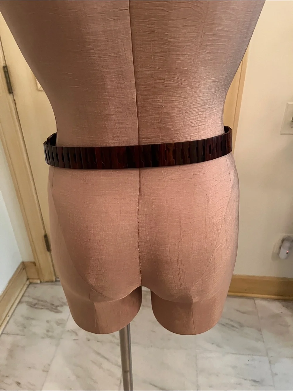 UNIQUE Men's/Women's Brown Wooden Belt with Inlaid Geometric Buckle 40.5